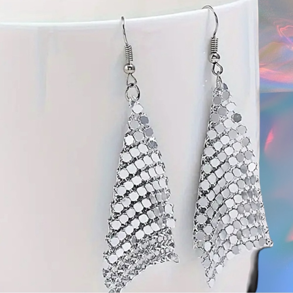 Sequin Dangle Tassel silver Disco 80s Earrings NWT - Picture 2 of 3